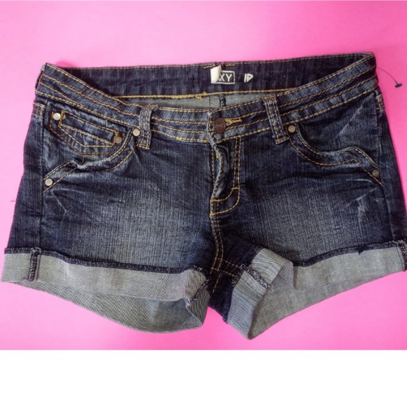 Roxy Sexy Shorts - Picture 3 of 6